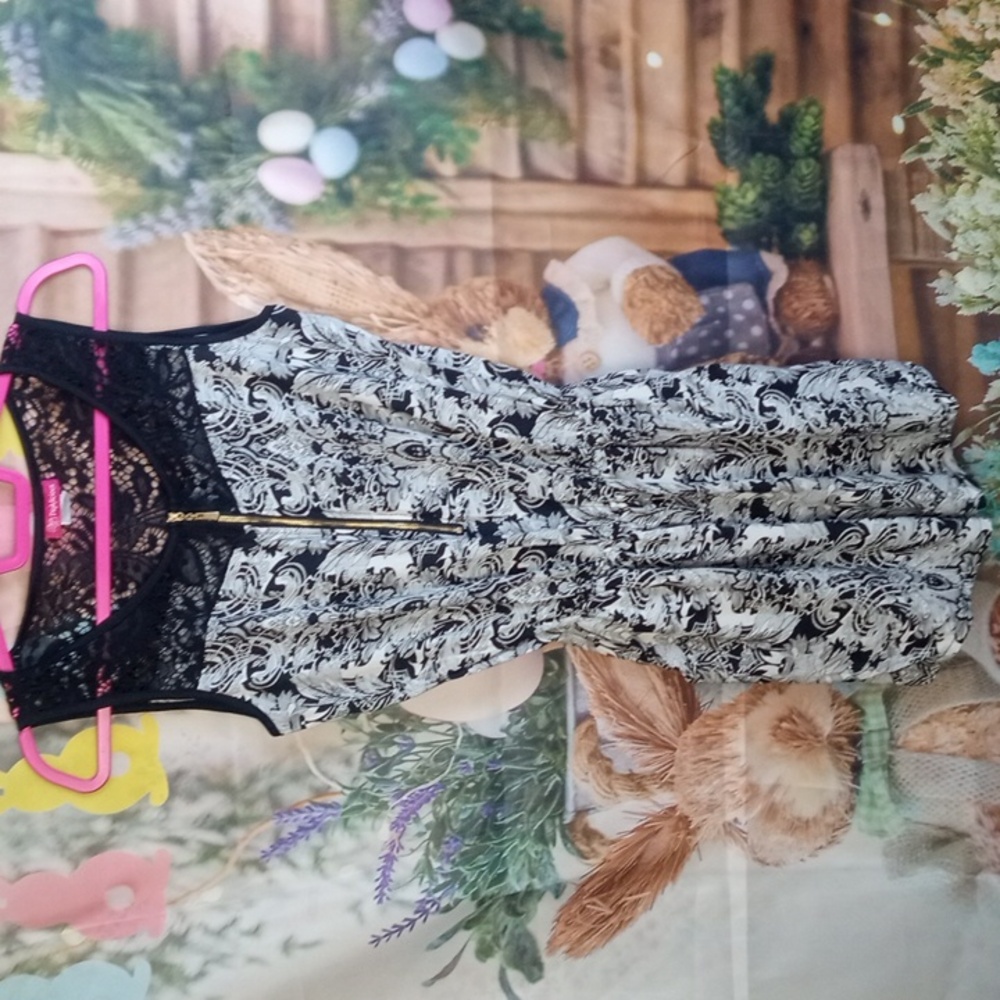 👕 Pinklicious Paisley Romper